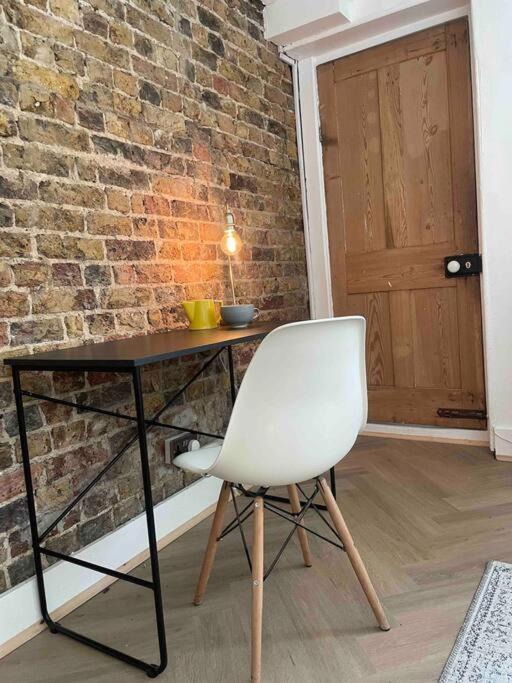 Beautiful London Victorian House, Sleeps 12ヴィラ エクステリア 写真