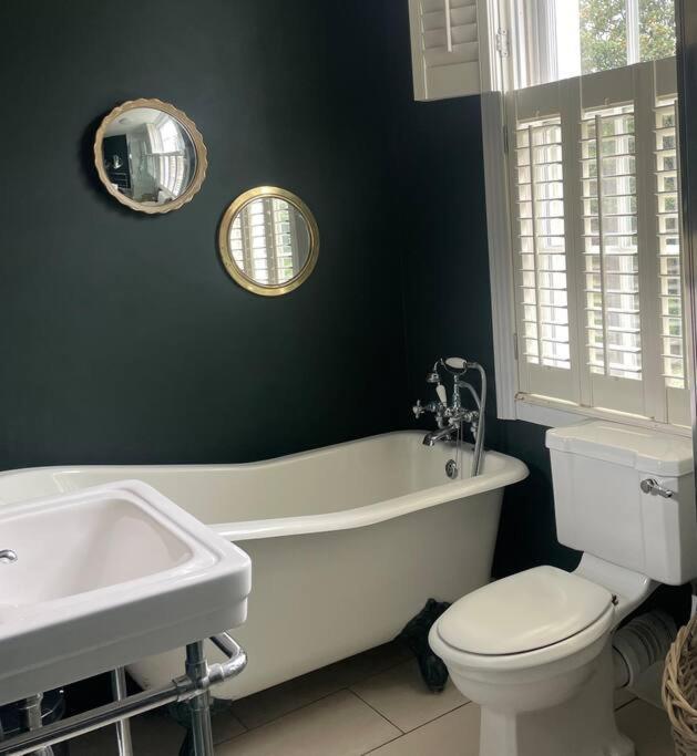 Beautiful London Victorian House, Sleeps 12ヴィラ エクステリア 写真